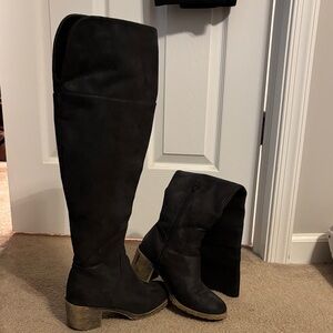 Black Knee-High Boots with Block Heel